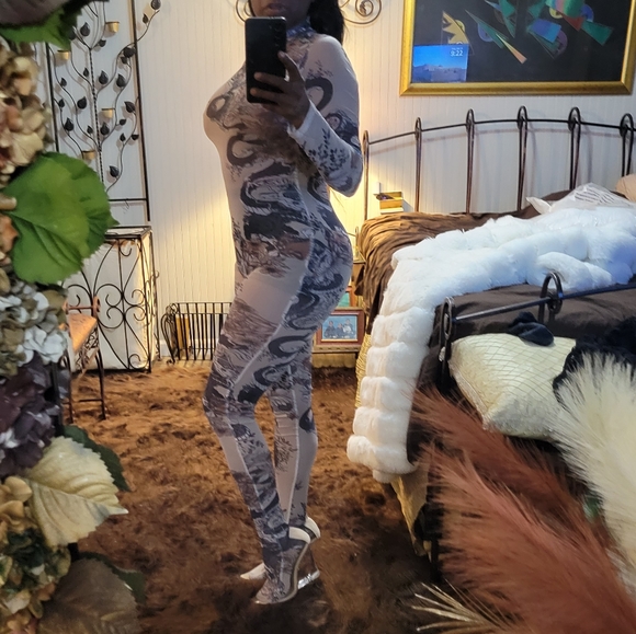 Tattoo mesh jumpsuit - Picture 6 of 7